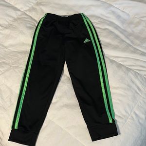 Adidias boys size 6 joggers
